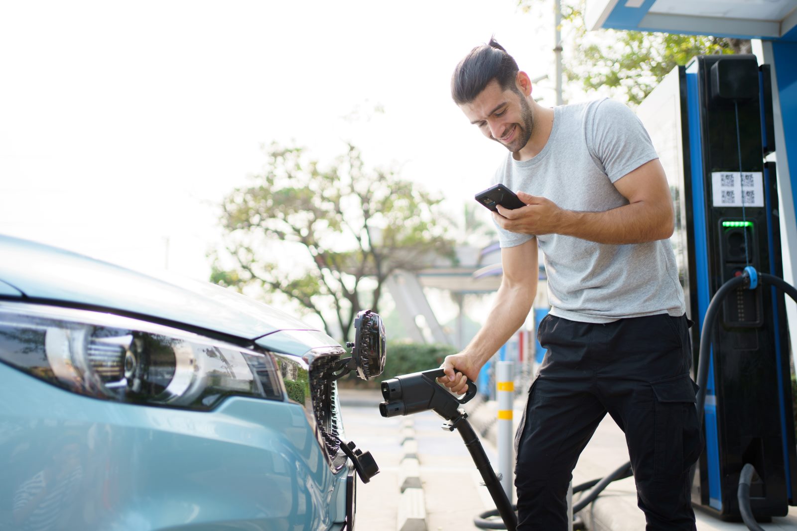 EV drivers using Flash’s network through one of its many native integrations will now be able to access chargers on the EV Connect network and vice versa. 