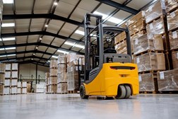 Stagnoli: How to Eliminate Blind Spots in Warehouses with Interconnected Traffic Light Systems