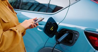 Electrify America Launches Its Largest EV Charging Hub in Orlando, Florida
