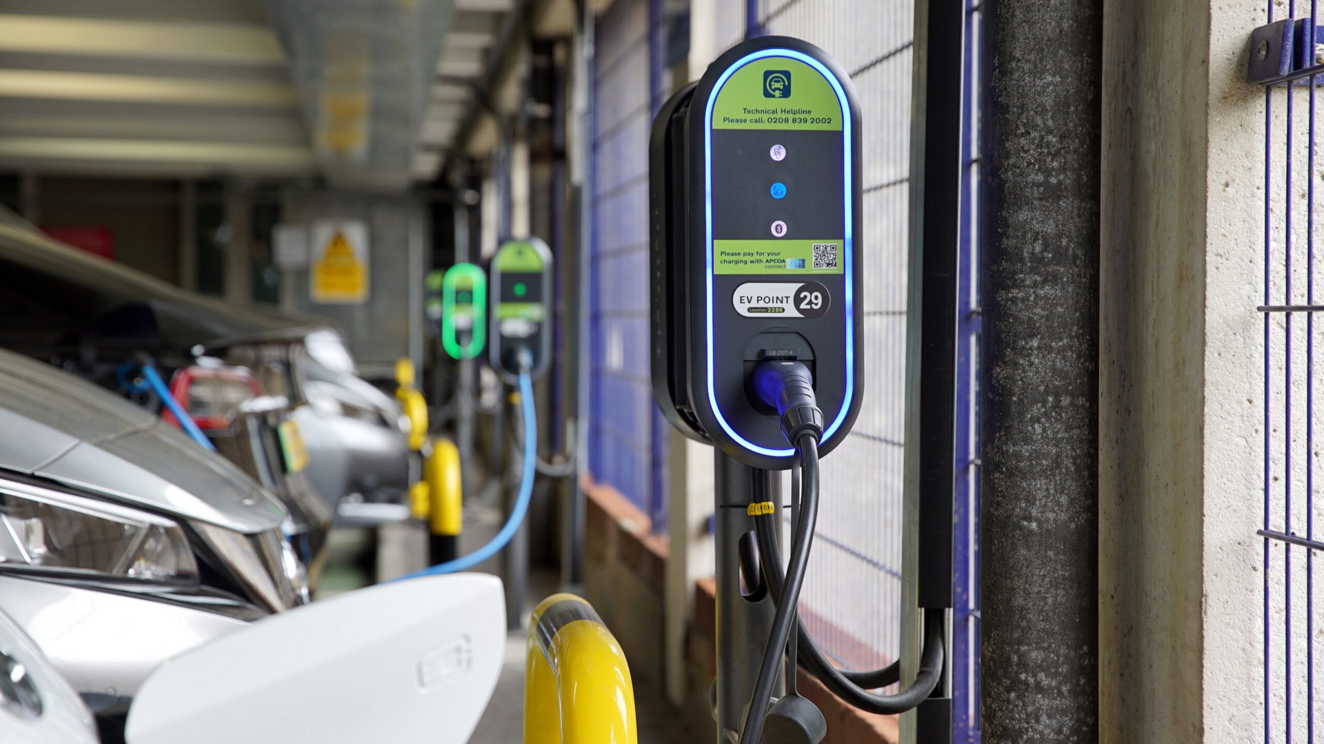 The deal will see Compleo UK deliver a further 1000 AC charging stations by the end of 2024
