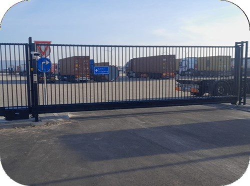 AVUTEC ANPR installation by Heras industrial gate