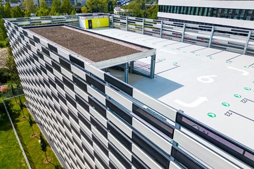 Standing on the shores of the Main river, the LEIQ project in Offenbach, Germany, is one of the first carbon-neutral office buildings in the Frankfurt metropolitan area
