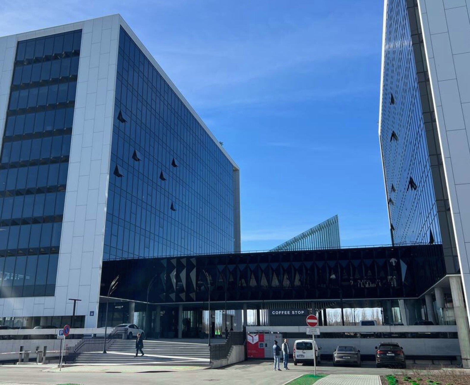 Sustainability begins before your client steps inside — it starts in the parking lot. Sustainable thinking spans the full lifecycle of your property— from design to daily operation