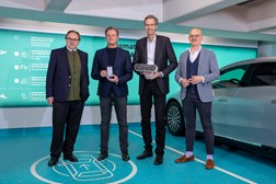 World First: Bosch and Mercedes-Benz’s Driverless Parking System Approved for Commercial Use