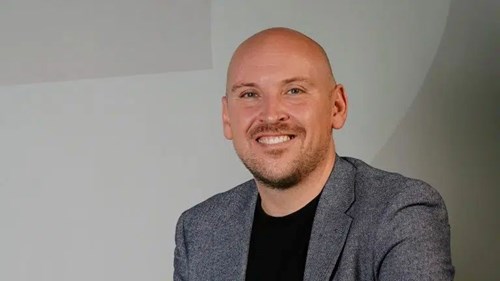 Simon Buckley, Sales Director
