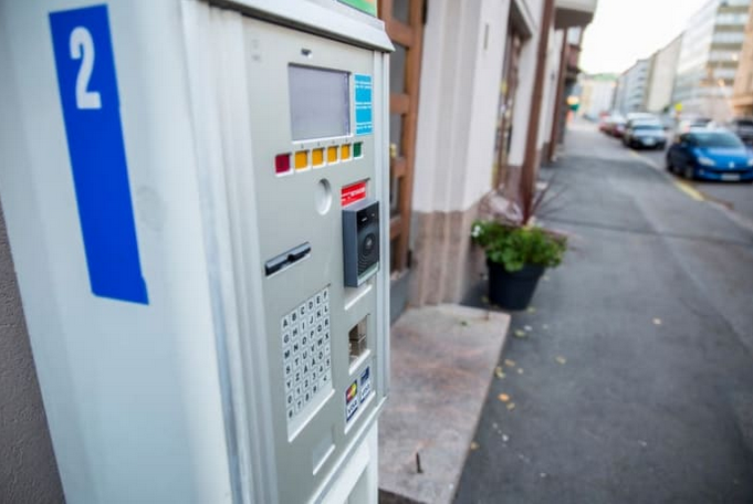 Cale Solves Public Transportations Ticketing Problem in Helsinki