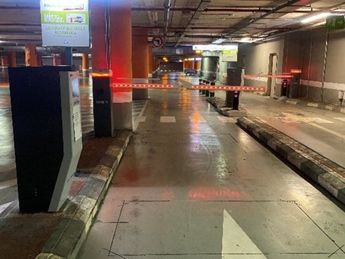 Aqua Shopping Center