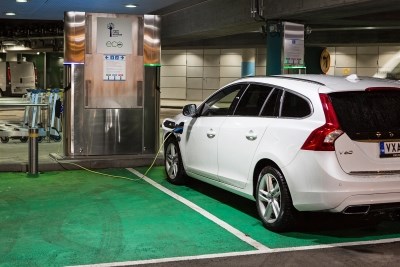  digital outdoor advertising and charging of electric vehicles