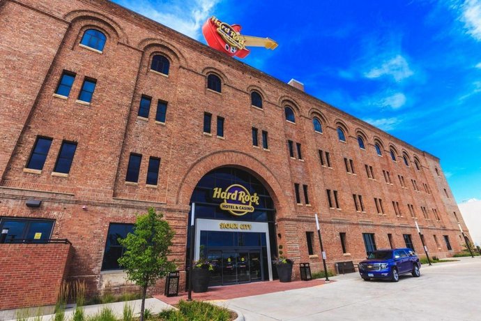 Portier at Hard Rock Hotel & Casino