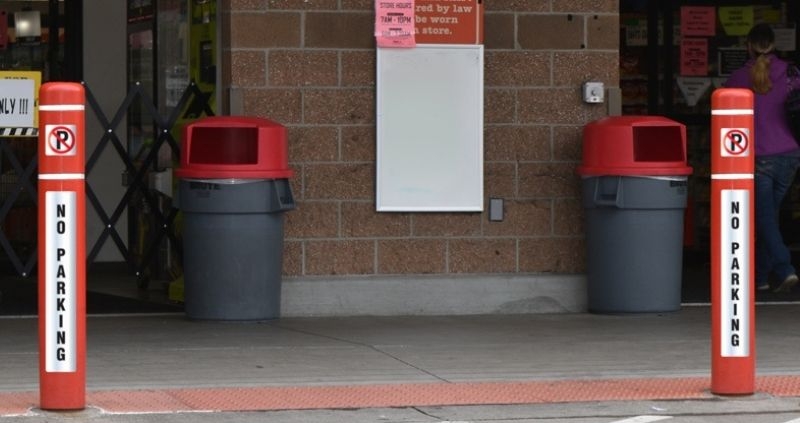 ParkingZone can provide message labels for both Bollards Sleeves and ParkingZone’s exclusive Magnetic Gorilla Post Bollards