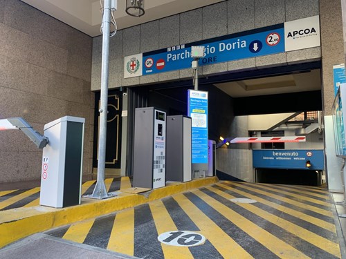 Doria is a 6-storey car park, a few steps from Loreto underground station, 300 meters from Milano Centrale train station and world-known Corso Buenos Aires.
