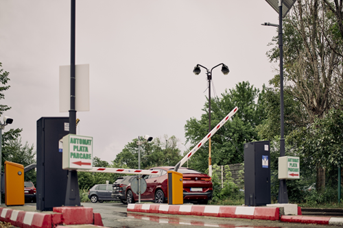 Romexpo parking entrance with HUB hybrid parking system combining LPR and traditional ticket.