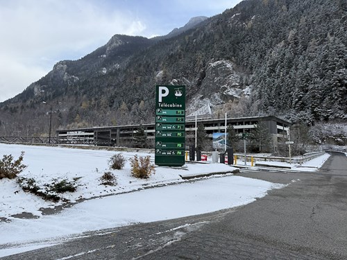 Orelle Cableway Parking, France