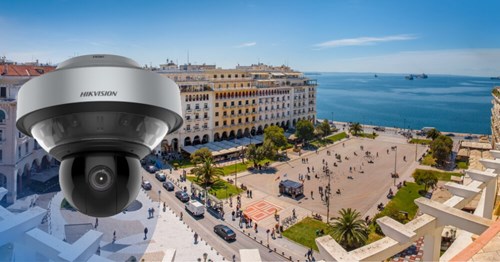 In large open sites like sport stadiums, plazas, and intersections, common security challenges are often about the large security scale, which requires several cameras to cover all corners of the view. This results in increased costs and difficulties in deployment. On the other hand, a large scene also indicates a need for HD images, so that security operators can enlarge the imaging to see details