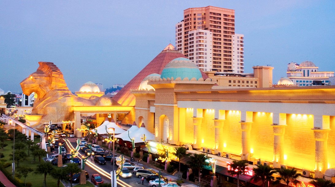 Sunway Pyramid has become one of the largest shopping mall in Malaysia
