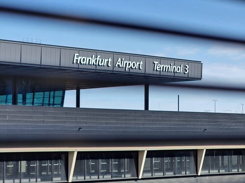 Thousands of ultrasonic sensors for a mega car park belonging to Fraport AG