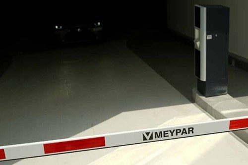 Mixed-Use Multi Tenants Property Mixed-Use Multi Tenants Property