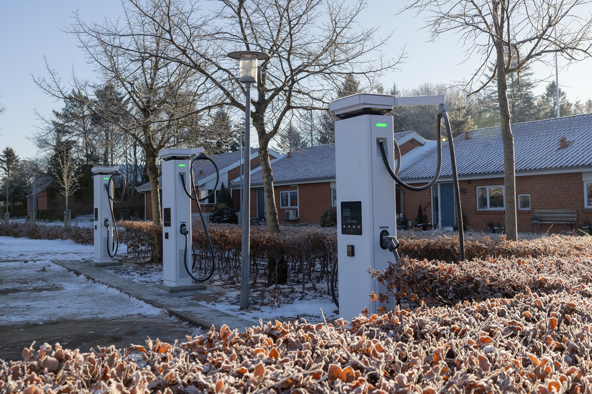 The new fast charging location is part of the roll-out of a well-developed charging infrastructure in Denmark, adopted with the "Infrastructure Plan 2035".