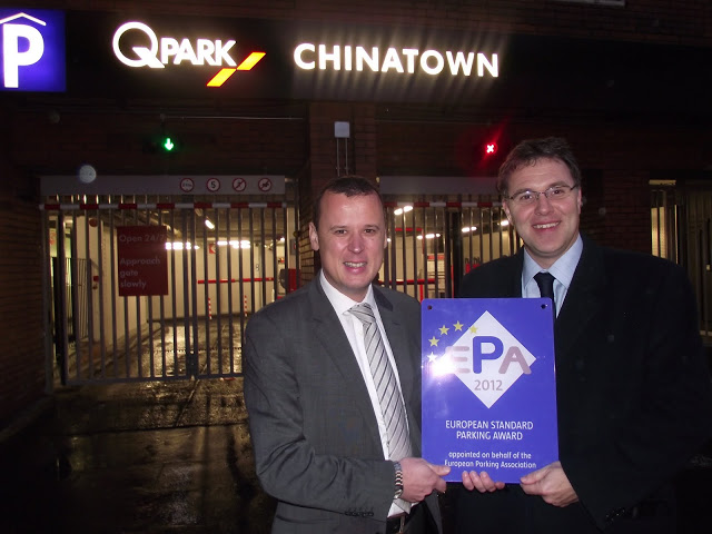 Ben Thilthorpe, Head of Operations South and Adam Bidder, Managing Director of Q-Park with the ESPA Award