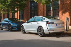 Secure Digital Curbside Parking with SKIDATA Connect