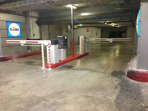 Entrance to LIDL garage, closed parking barriers