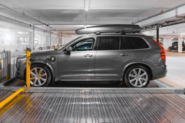 charging stations for mechanical, semiautomatic and fully automatic parking systems