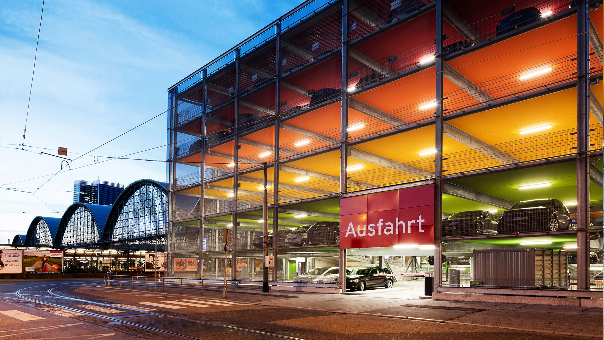 Projekt W Completes Installation at Parking Garage in Frankfurt Central Station