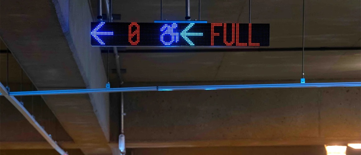 Image credit:https://www.wsj.com/lifestyle/travel/airport-parking-reservations-full-lots-2d0cd3fd