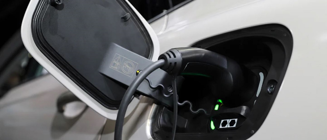 Maximizing EV Charging Efficiency with Smart Parking Management