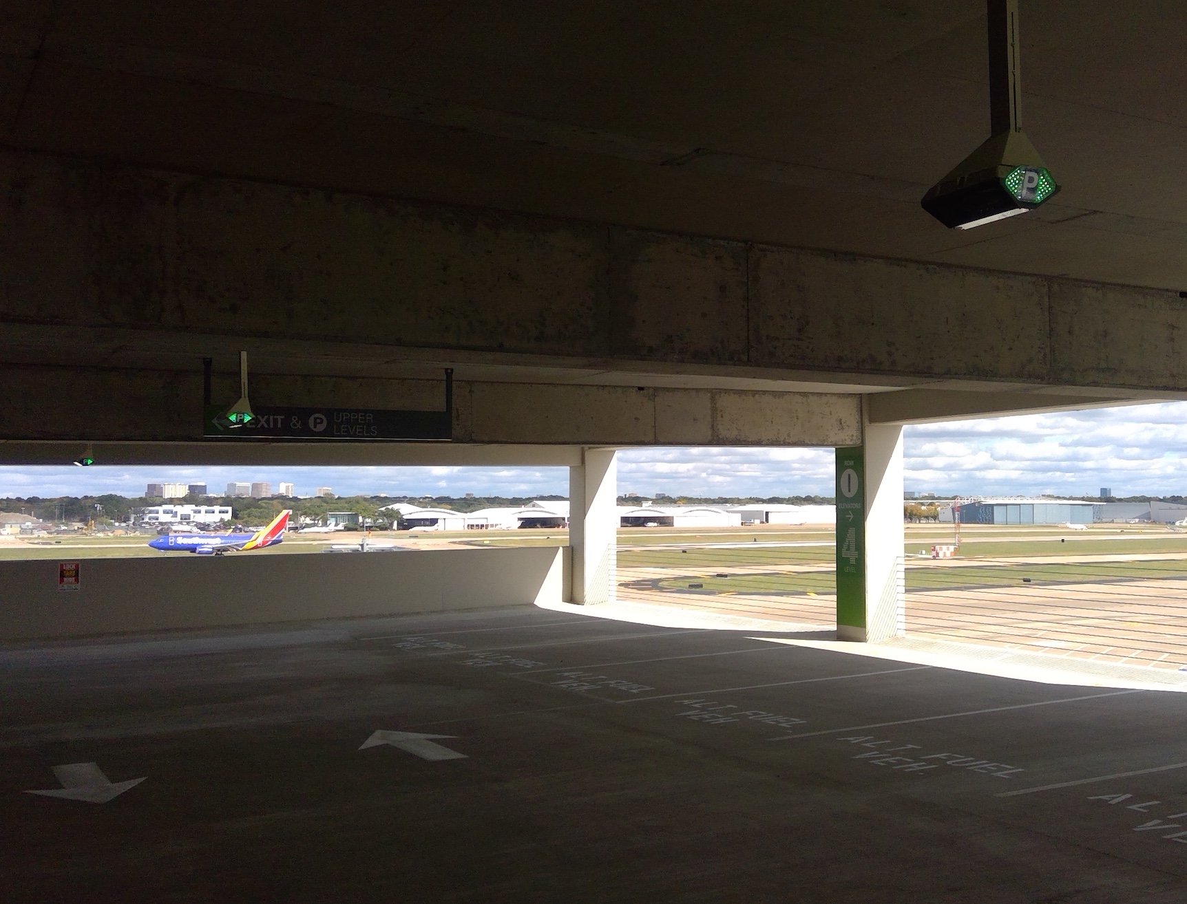 Clean Ceiling Installation at Dallas Love Field Airport